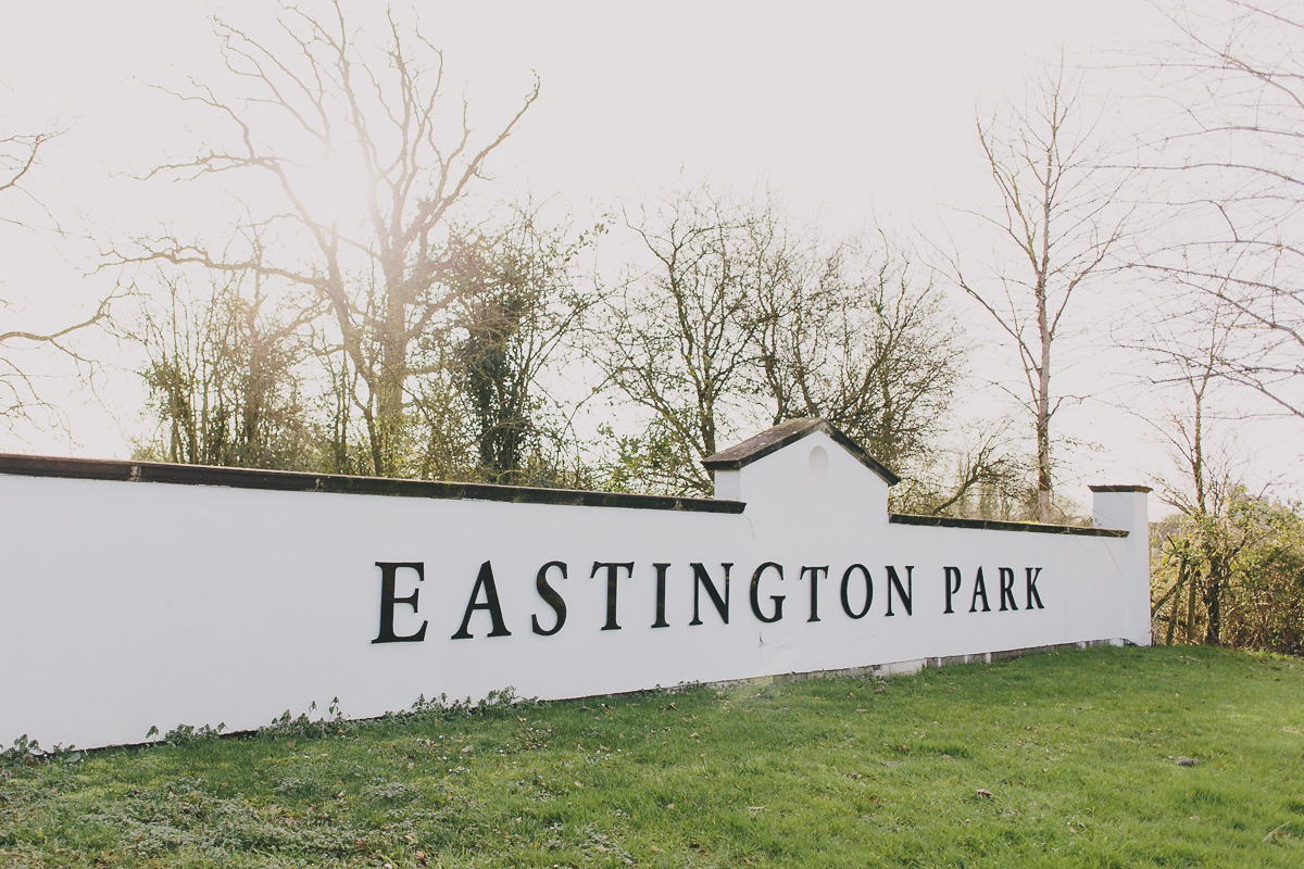 Eastington Park Wedding_Ally_and_Gary_Scuffins_Photography_001