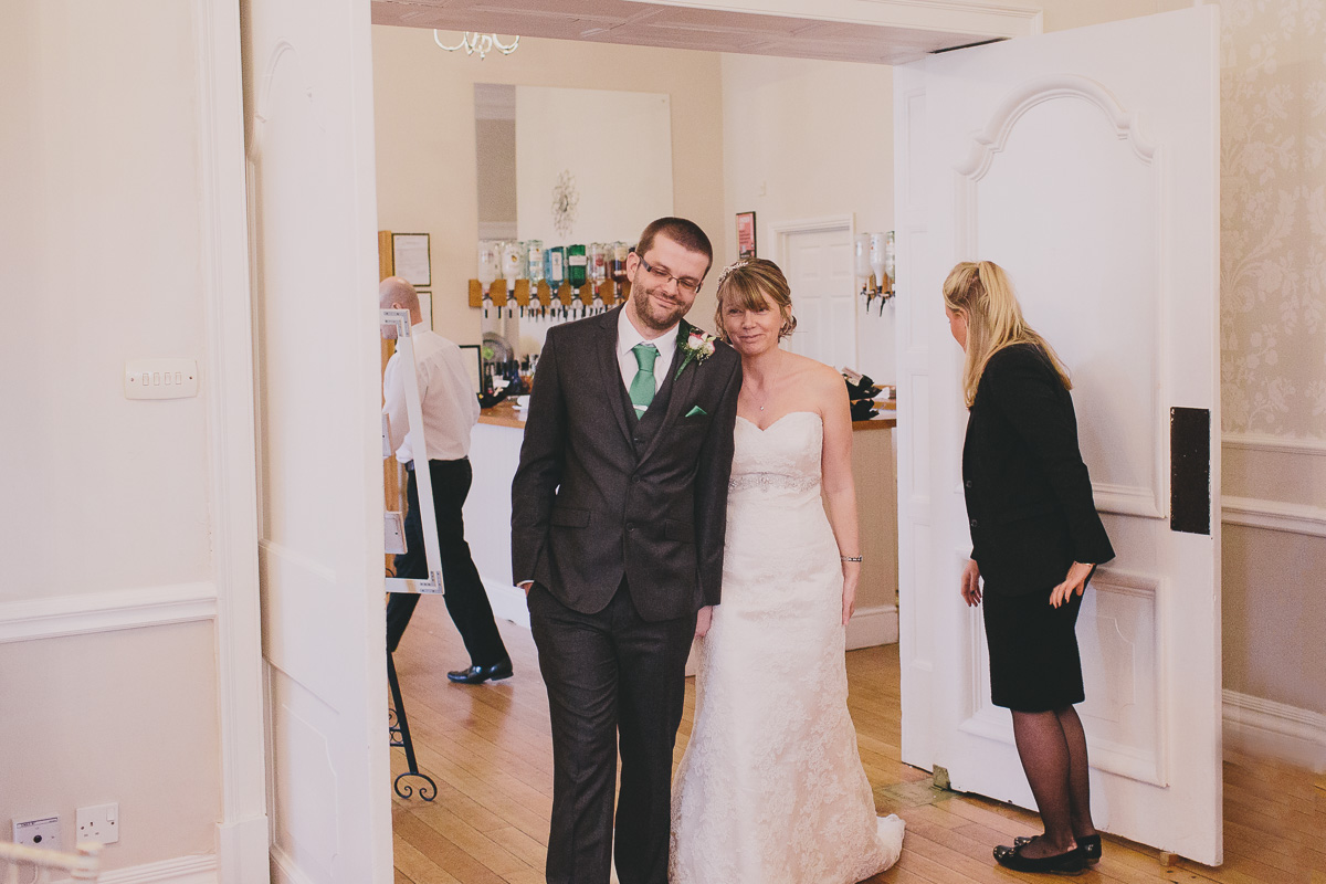 Eastington Park Wedding_Ally_and_Gary_Scuffins_Photography_093