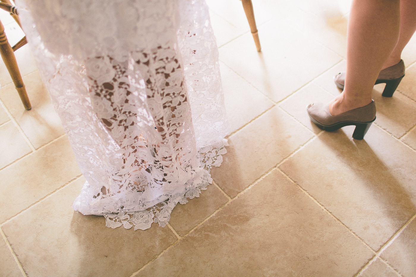 Naomi + Jack Rustic Yurt Summer Wedding Evesham Scuffins Photography 019 Wedding | Naomi + Jack | Evesham Scuffins Photography | http://www.scuffinsphotography.com