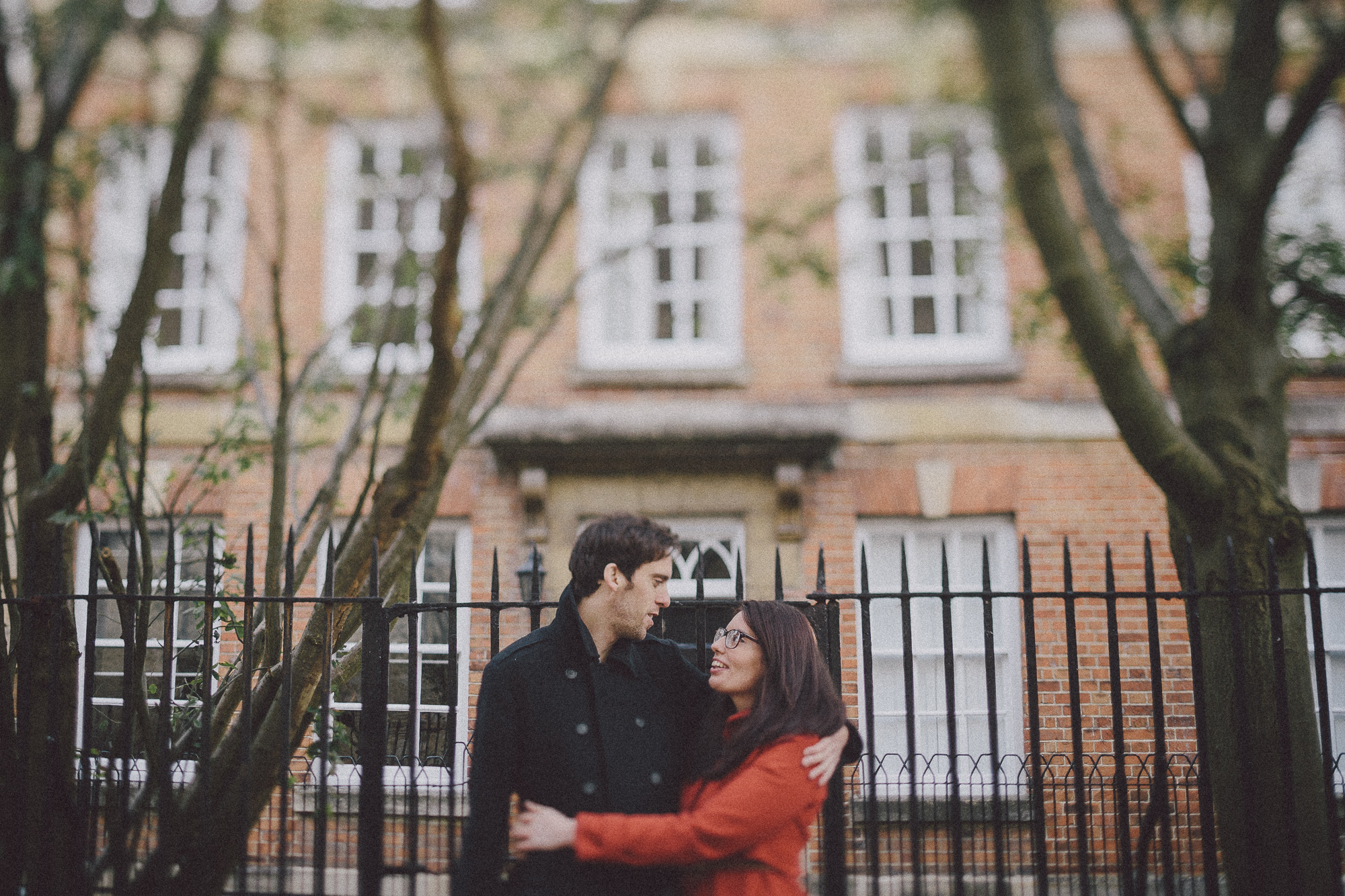 Amy Duncan Oxford Early Morning Autumn Portrait Shoot Scuffins Photography 010 Engagement | Amy + Duncan | Oxford Scuffins Photography | http://www.scuffinsphotography.com