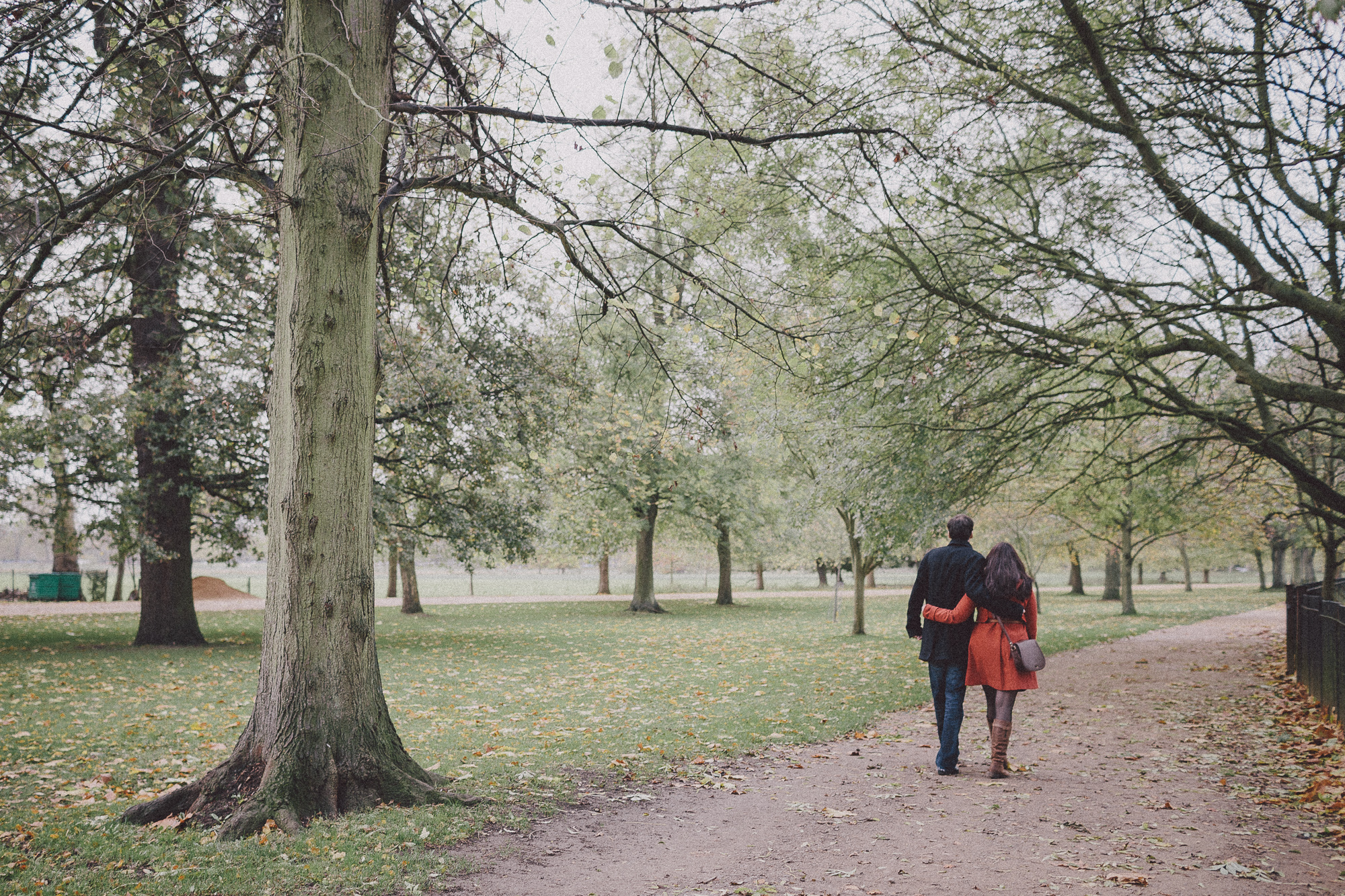 Amy Duncan Oxford Early Morning Autumn Portrait Shoot Scuffins Photography 038 Engagement | Amy + Duncan | Oxford Scuffins Photography | http://www.scuffinsphotography.com