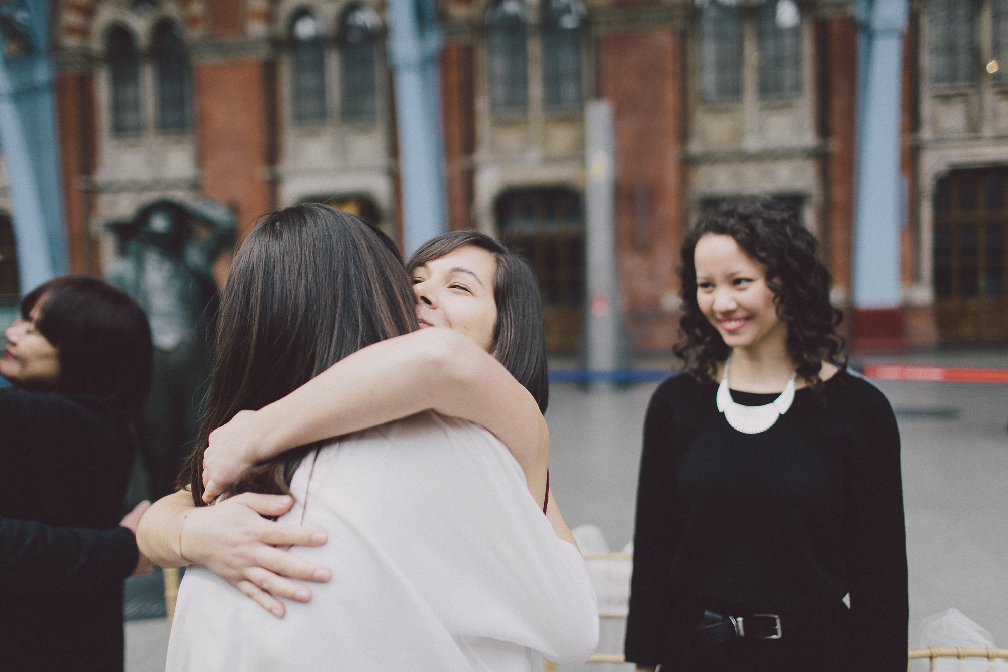 Relaxed Small St Pancras London Wedding Clem + Eric Scuffins Photography 032