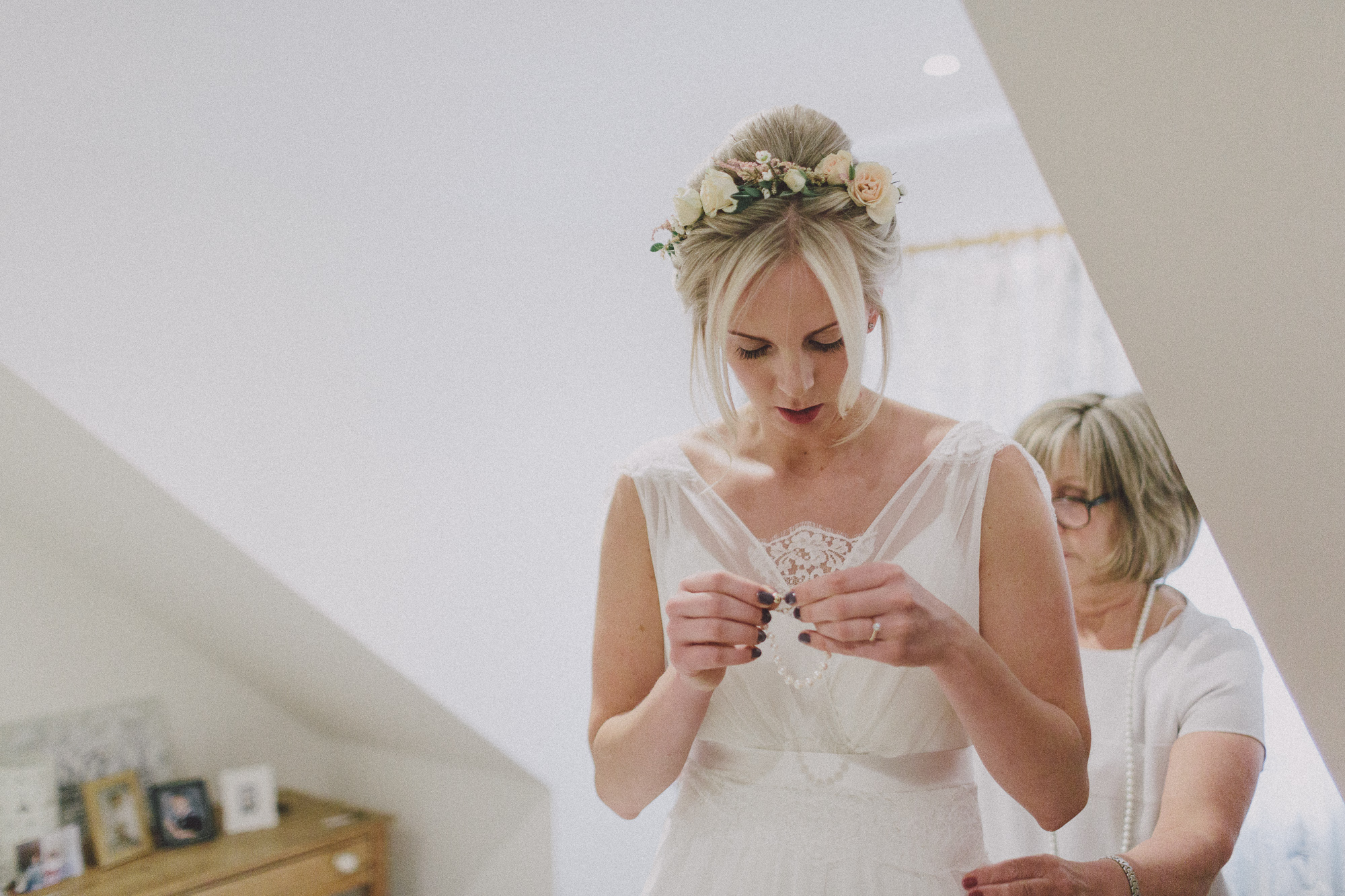 Vintage Rustic Summer Country Wedding Ross + Emma Scuffins Photography 003