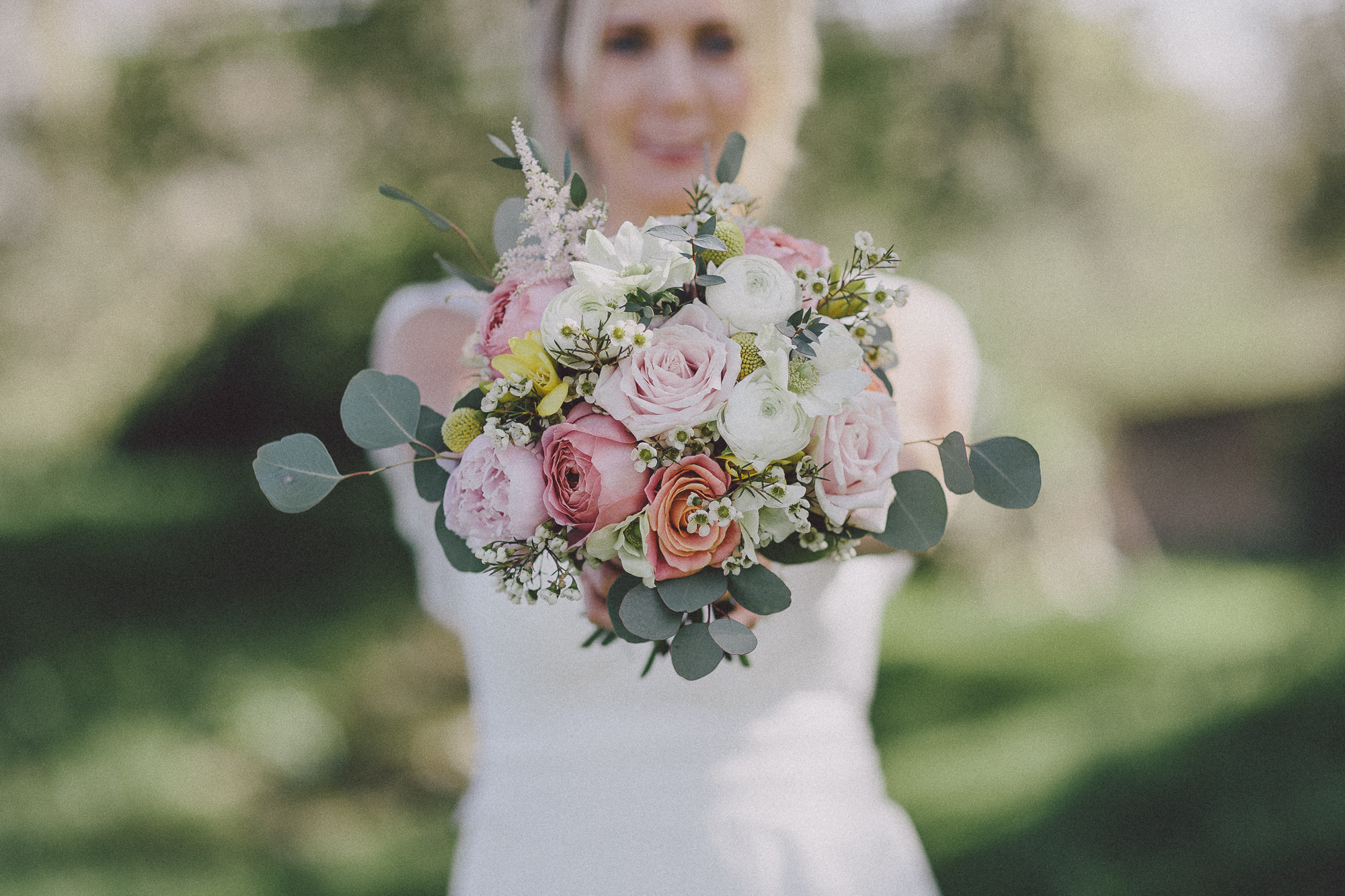 Vintage Rustic Summer Country Wedding Ross + Emma Scuffins Photography 011