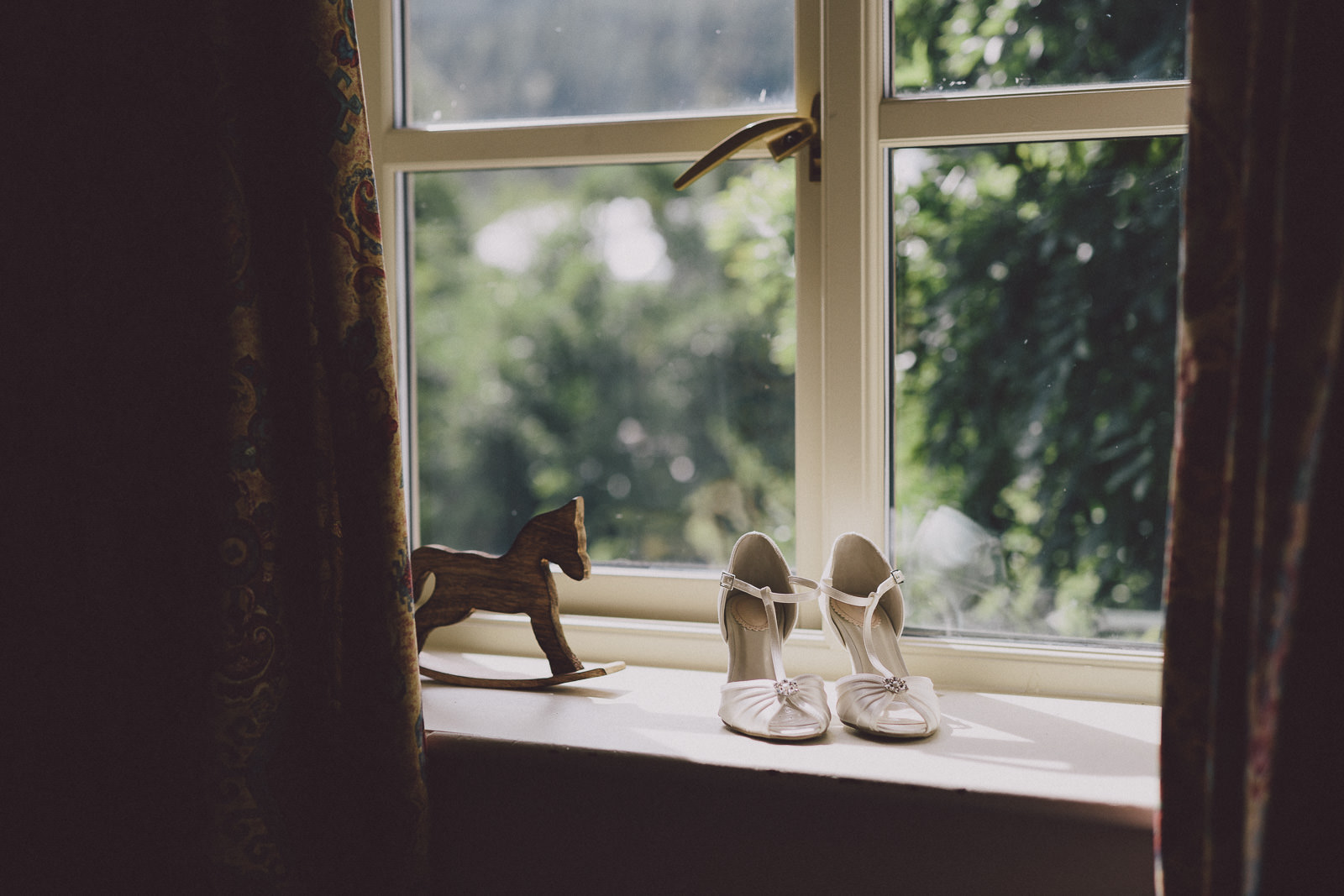 Jen + John Yorkshire Farm Wedding Scuffins Photography 005